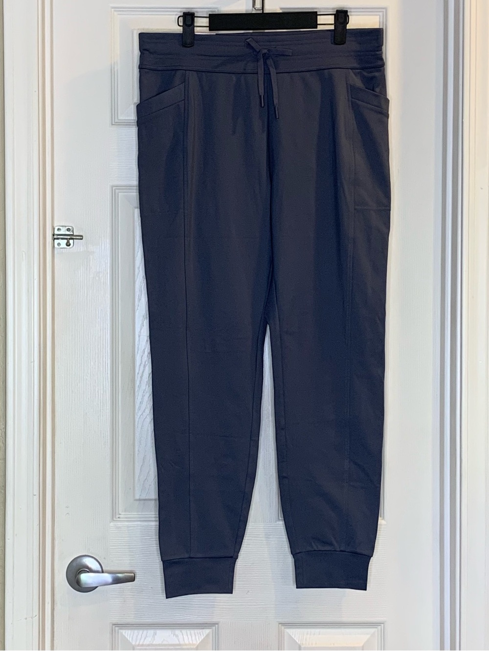 32 Degrees Heat Joggers Size Medium in Grisaille